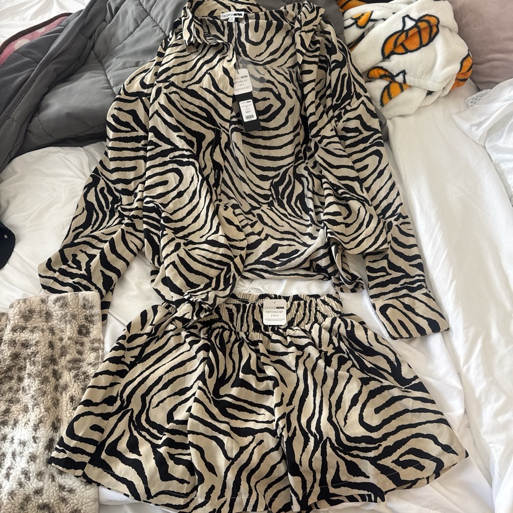 Fashion Nova Black and Cream Zebra Set